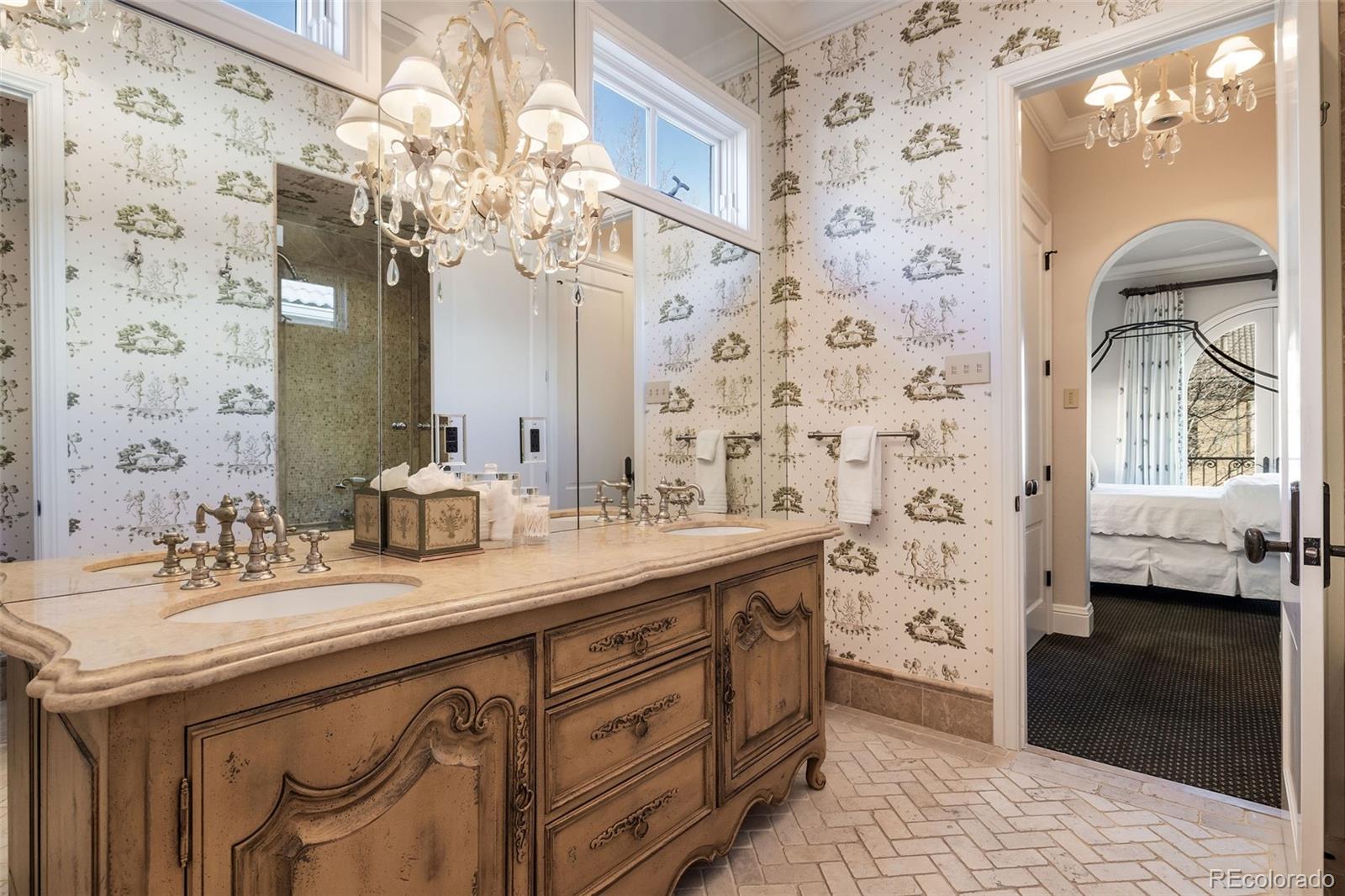 100 S University Boulevard Unit: 8