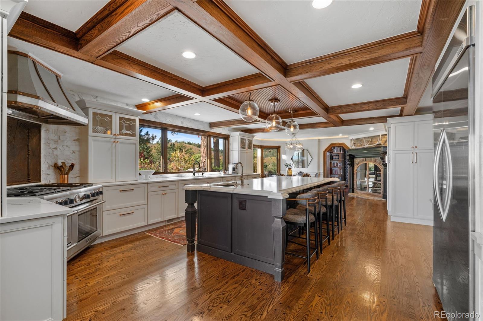 7225 Box Canyon Road