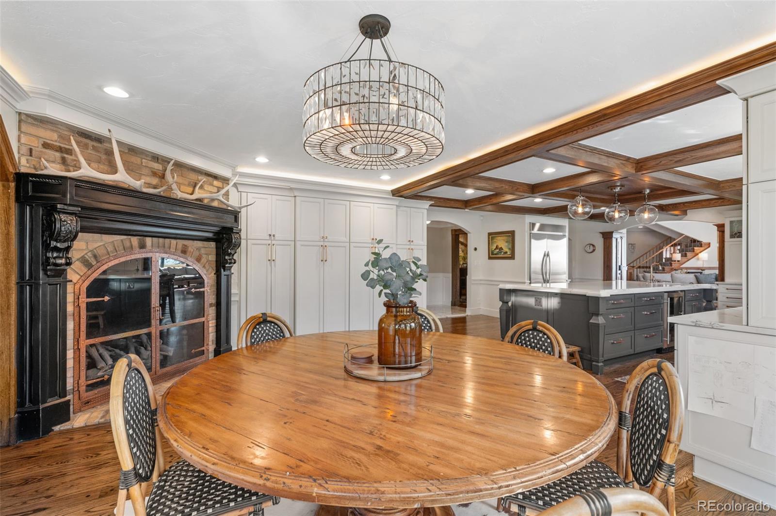 7225 Box Canyon Road