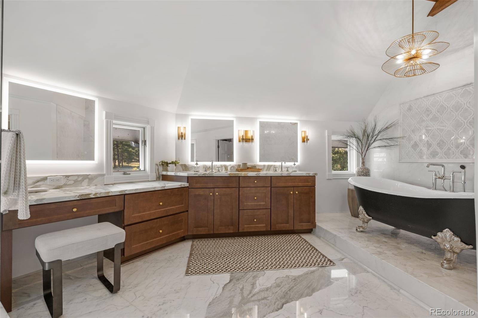 7225 Box Canyon Road