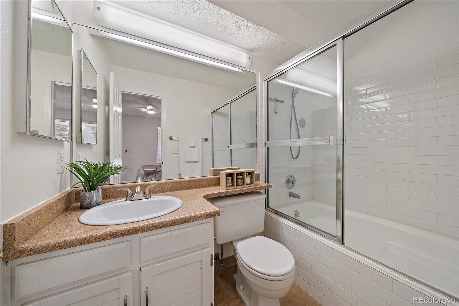 8500 E Jefferson Avenue Unit: 15E