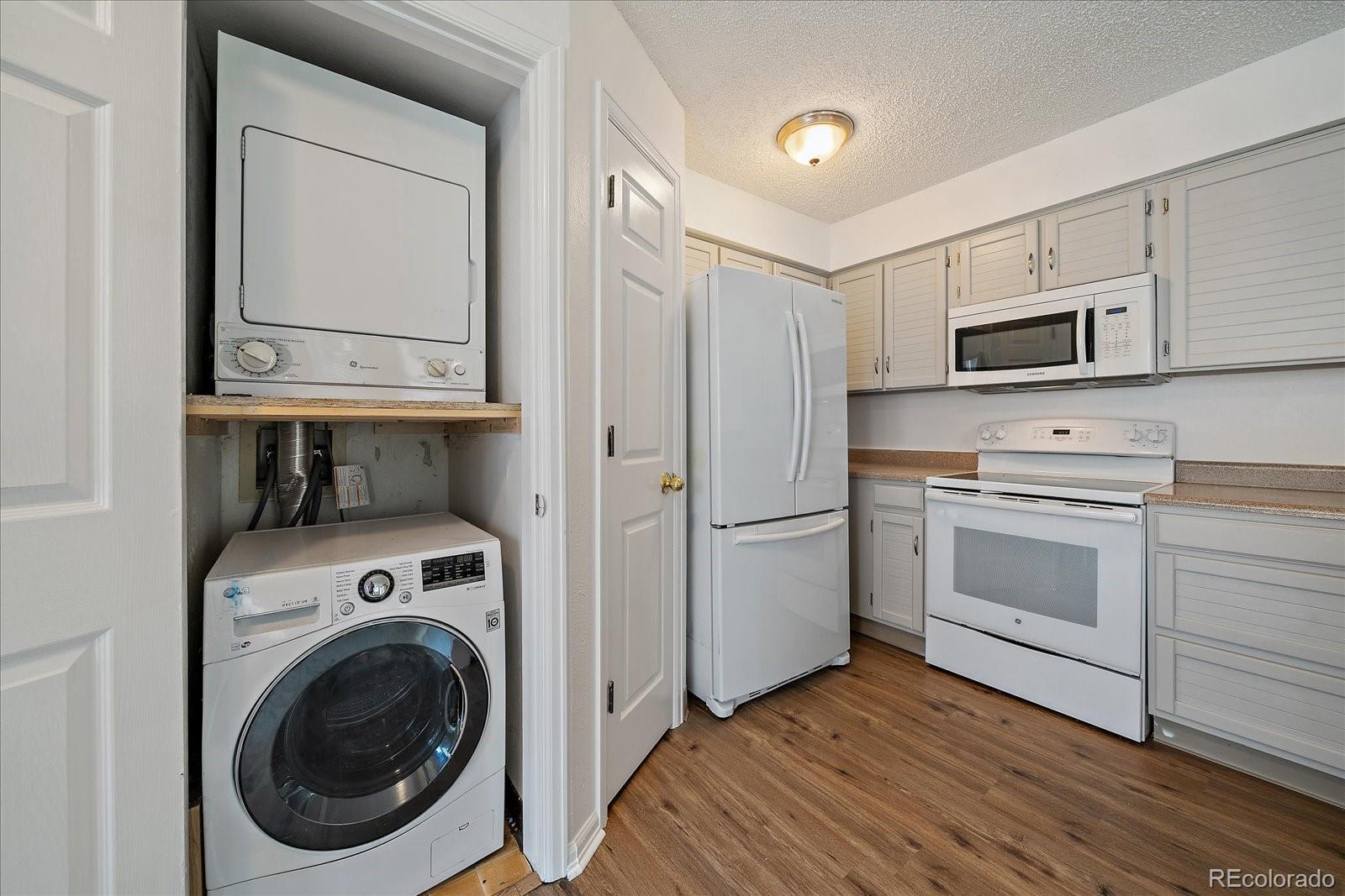 8500 E Jefferson Avenue Unit: 15E