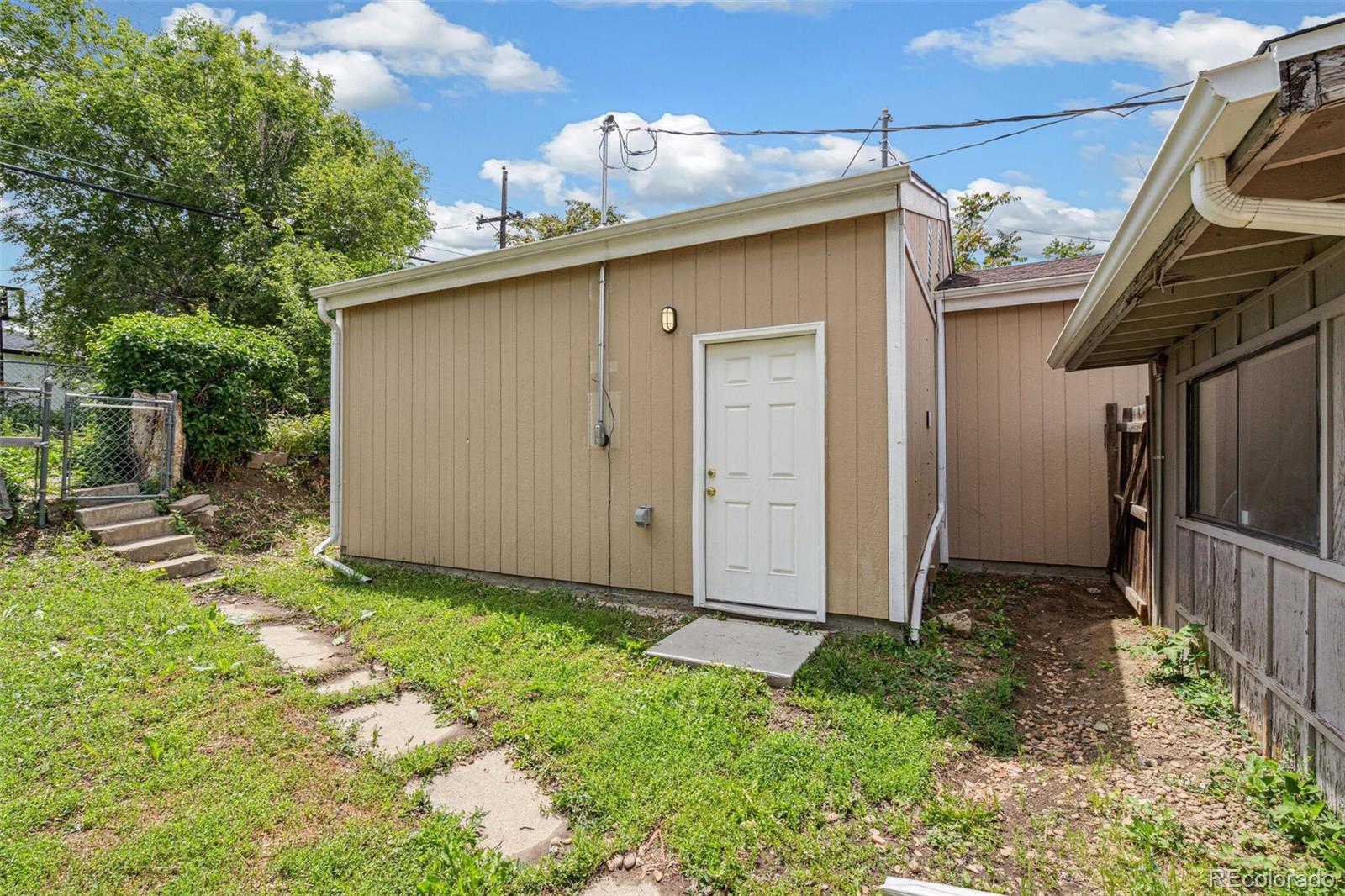 1330 Oak Place