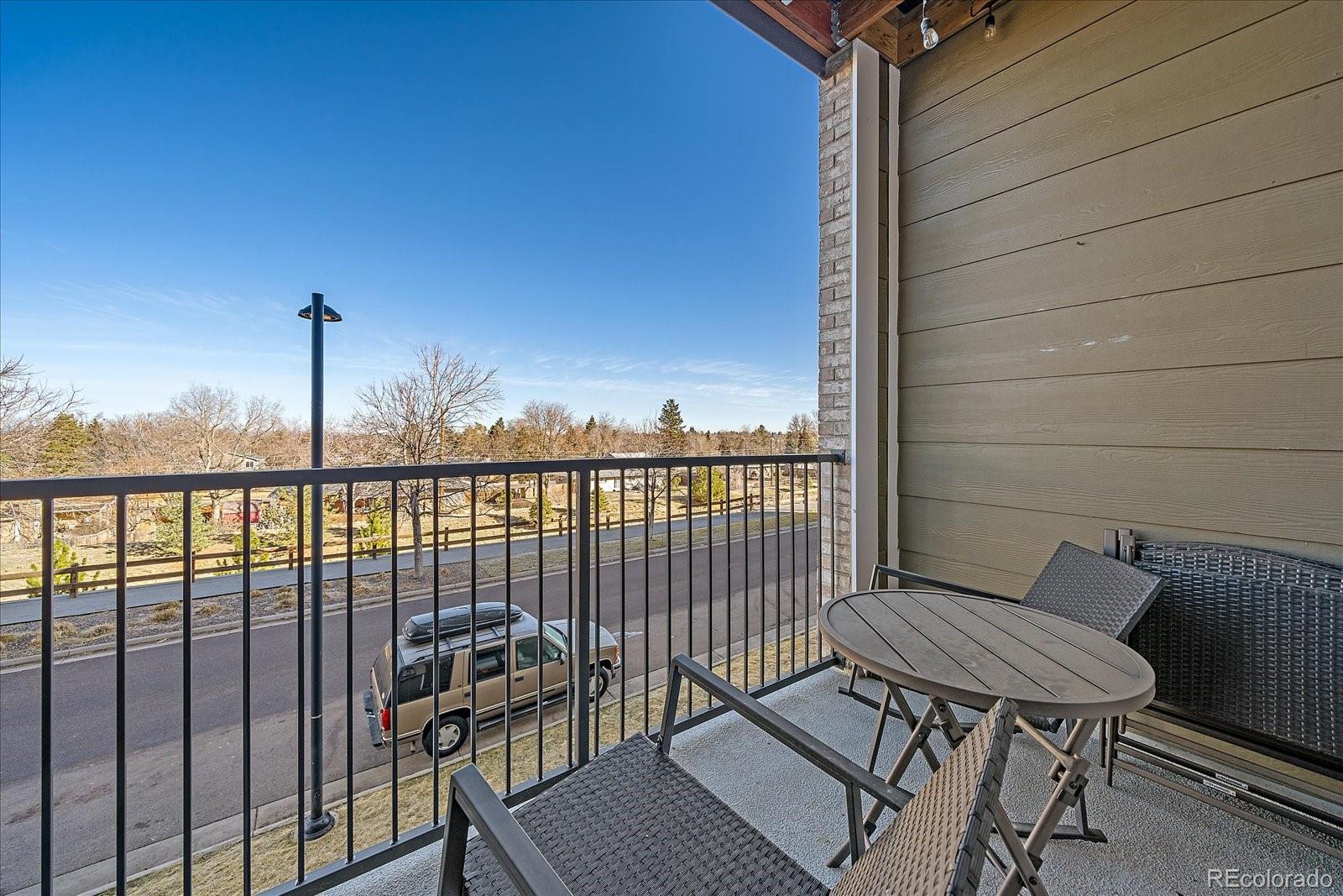 420 E Fremont Place Unit: 203