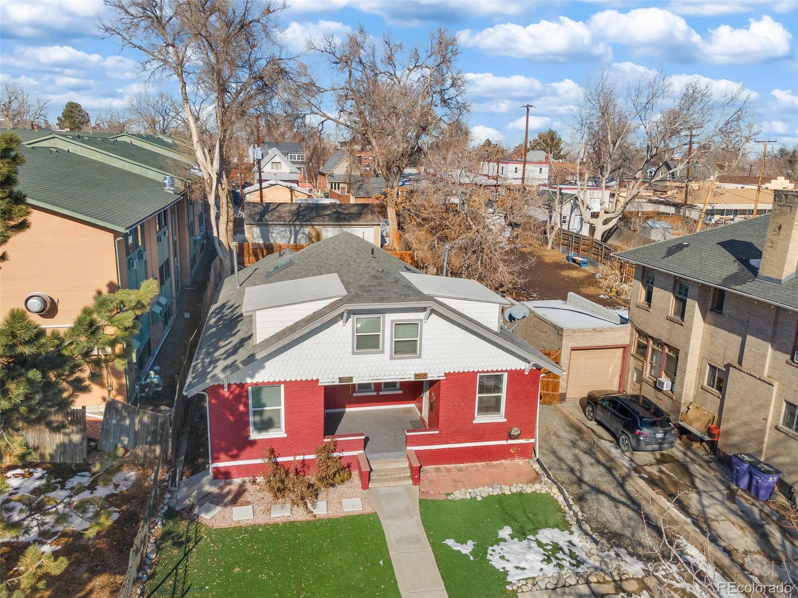 2739-2741 W 32nd Avenue