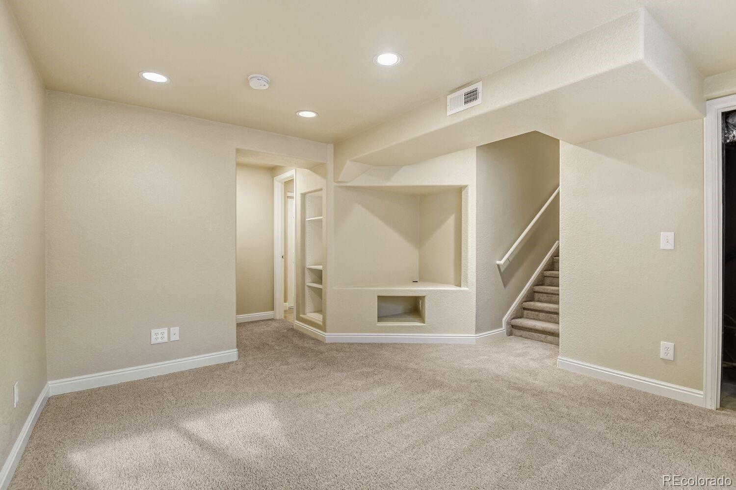 10225 Bellwether Lane