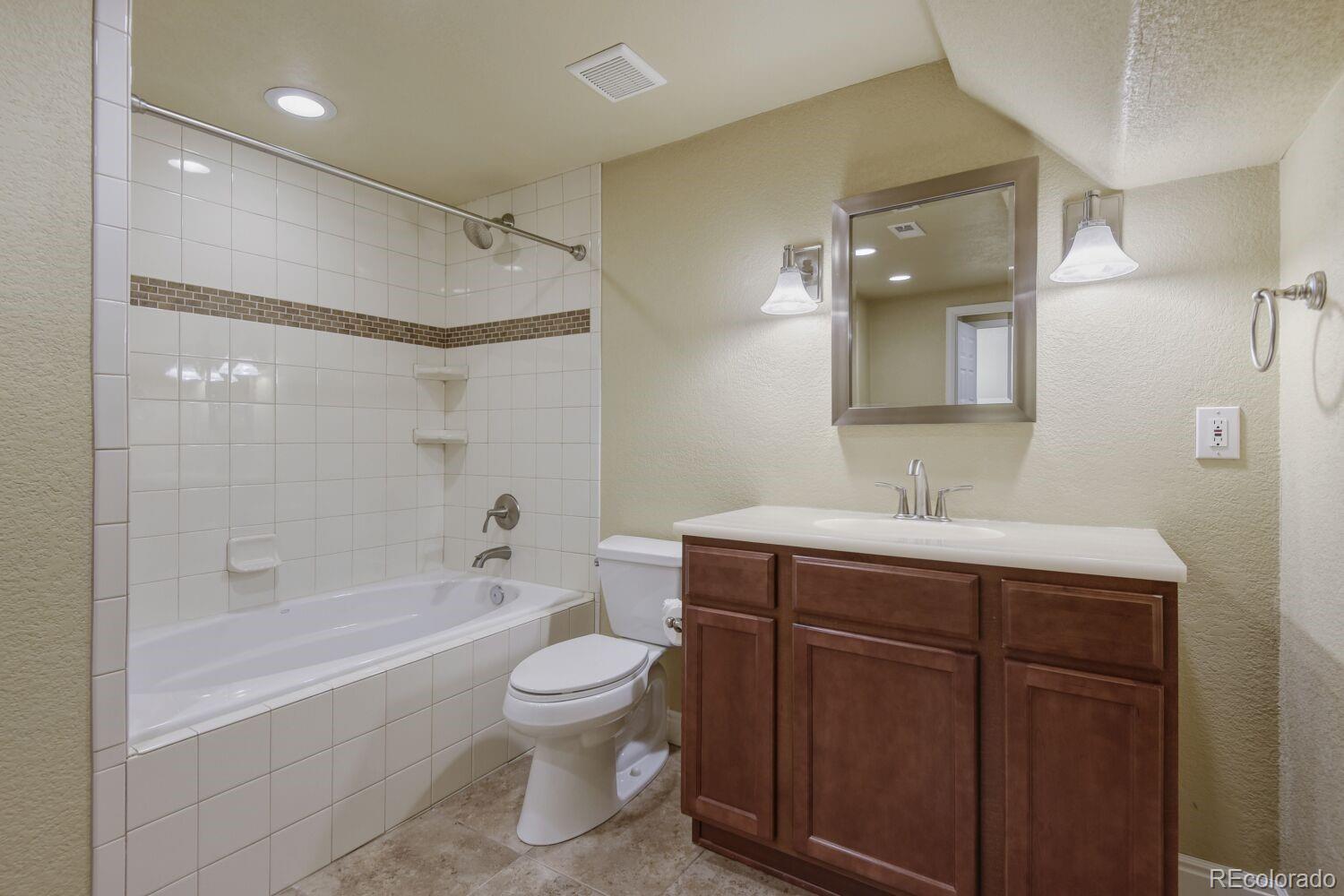10225 Bellwether Lane
