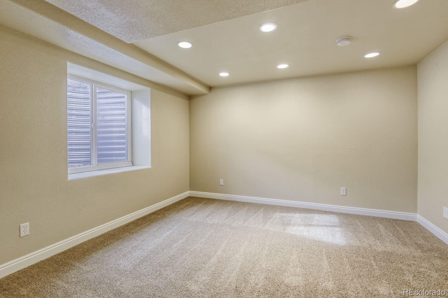 10225 Bellwether Lane