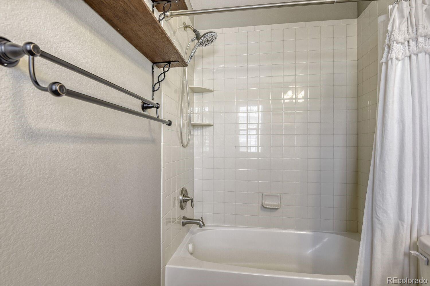 10225 Bellwether Lane