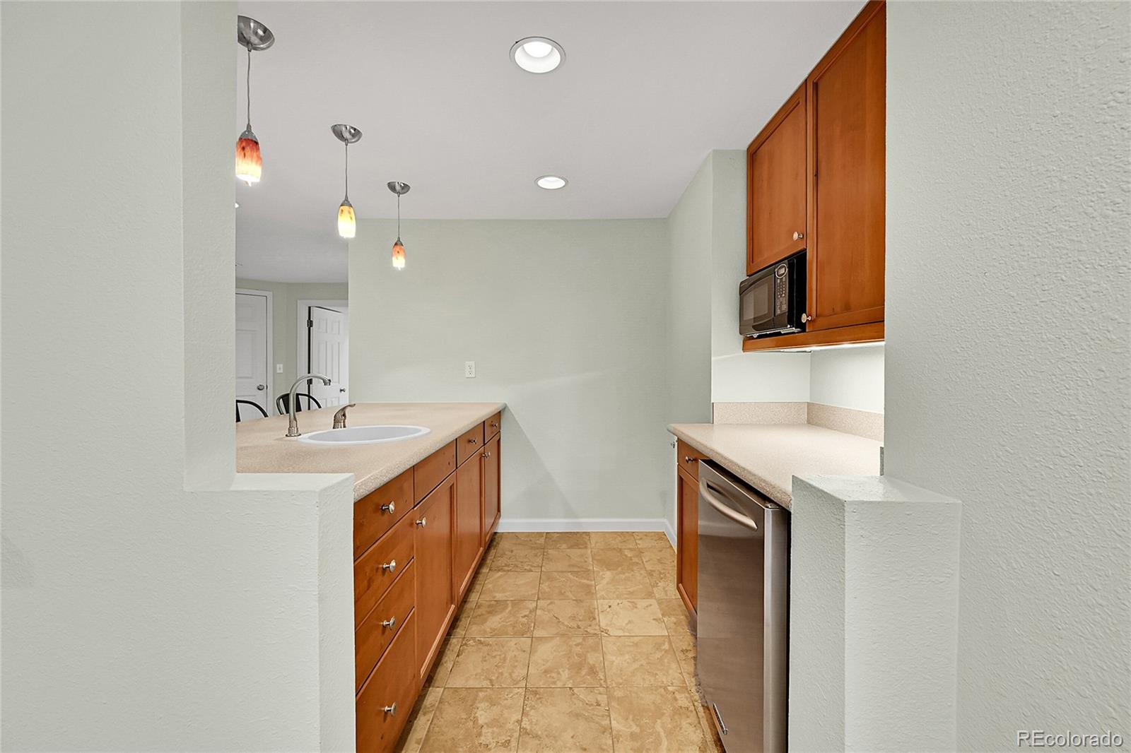 7583 S Xanthia Court
