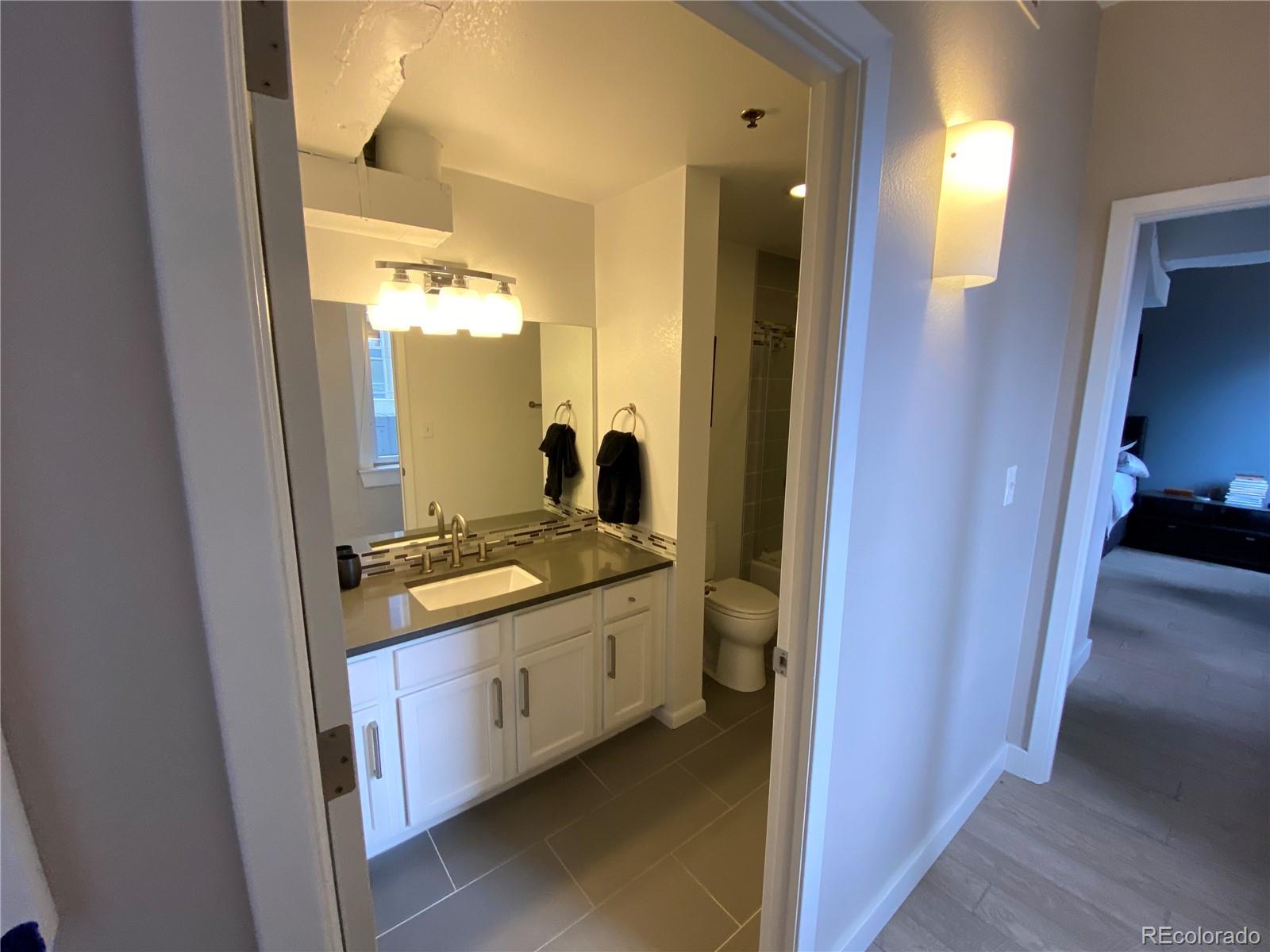444 17th Street Unit: 508