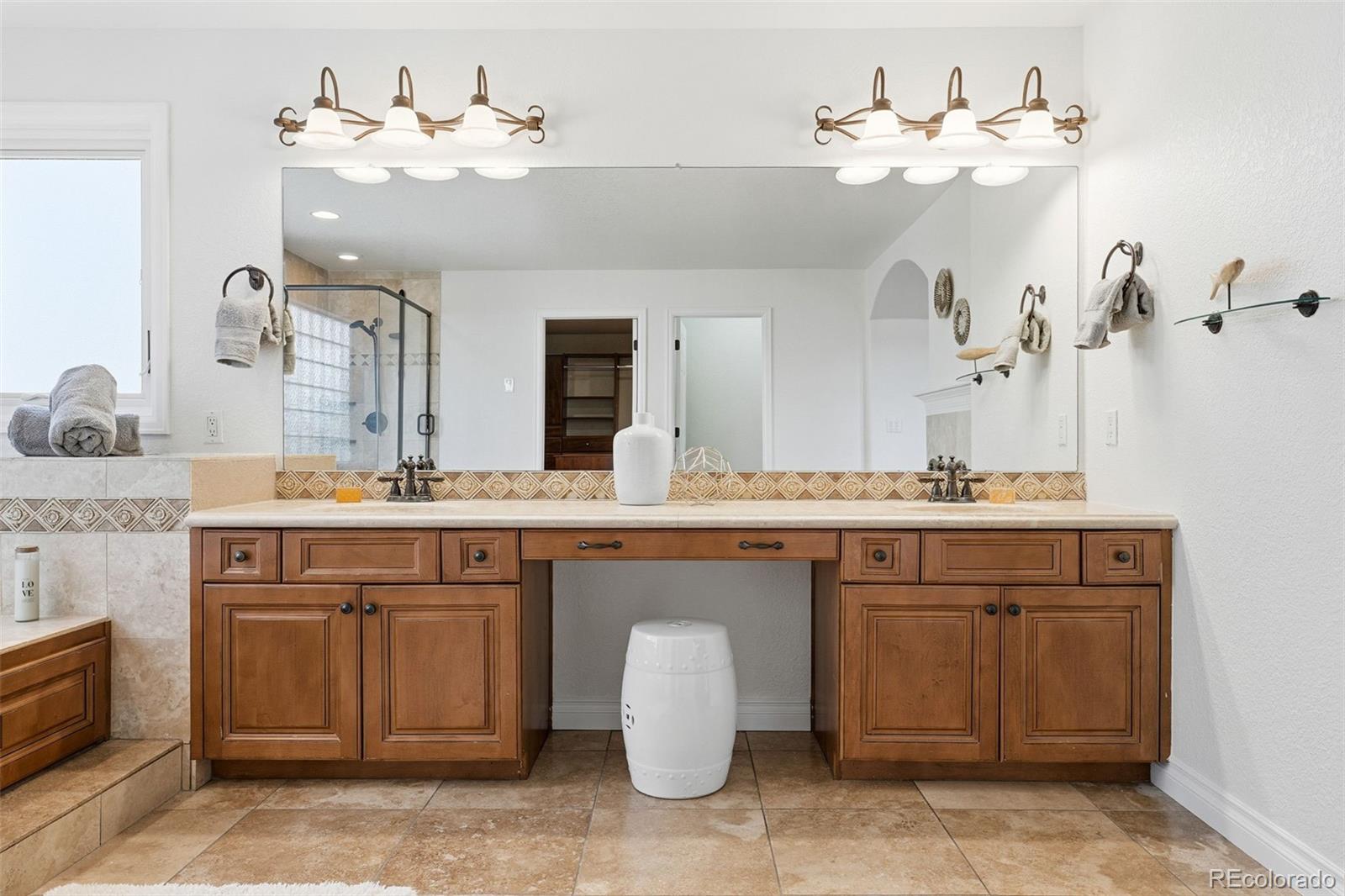 7086 Esperanza Drive