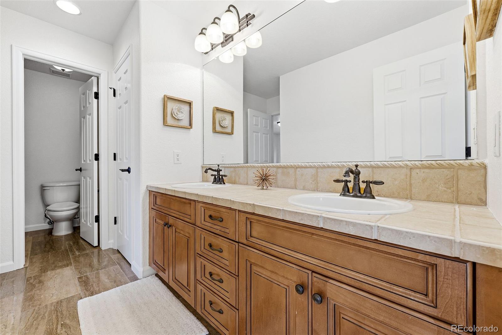 7086 Esperanza Drive