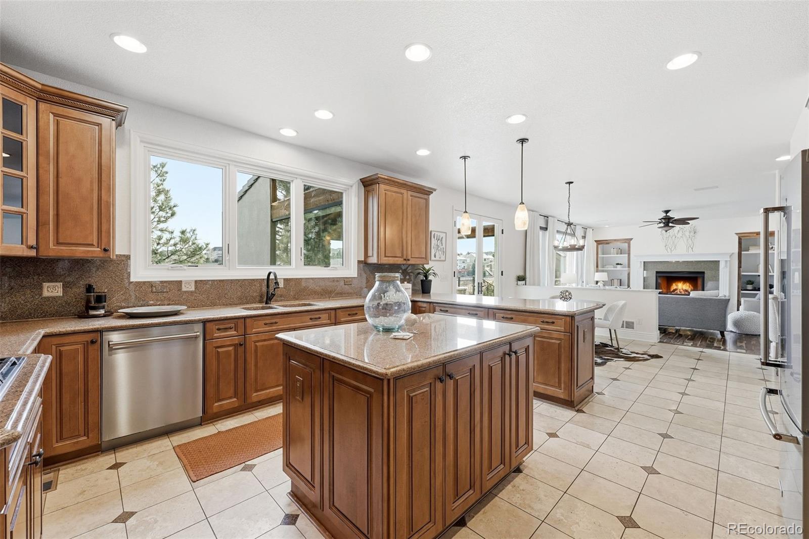 7086 Esperanza Drive