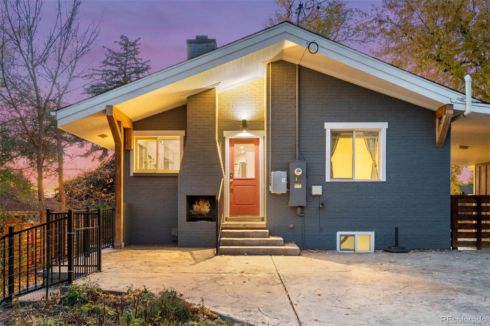 6350 S Greenwood Street