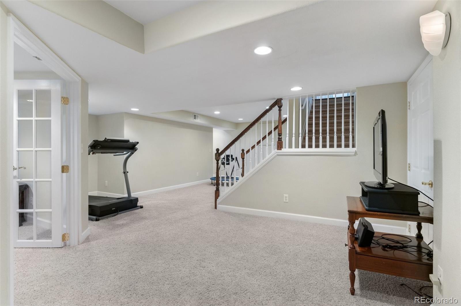 2032 W Nantucket Court