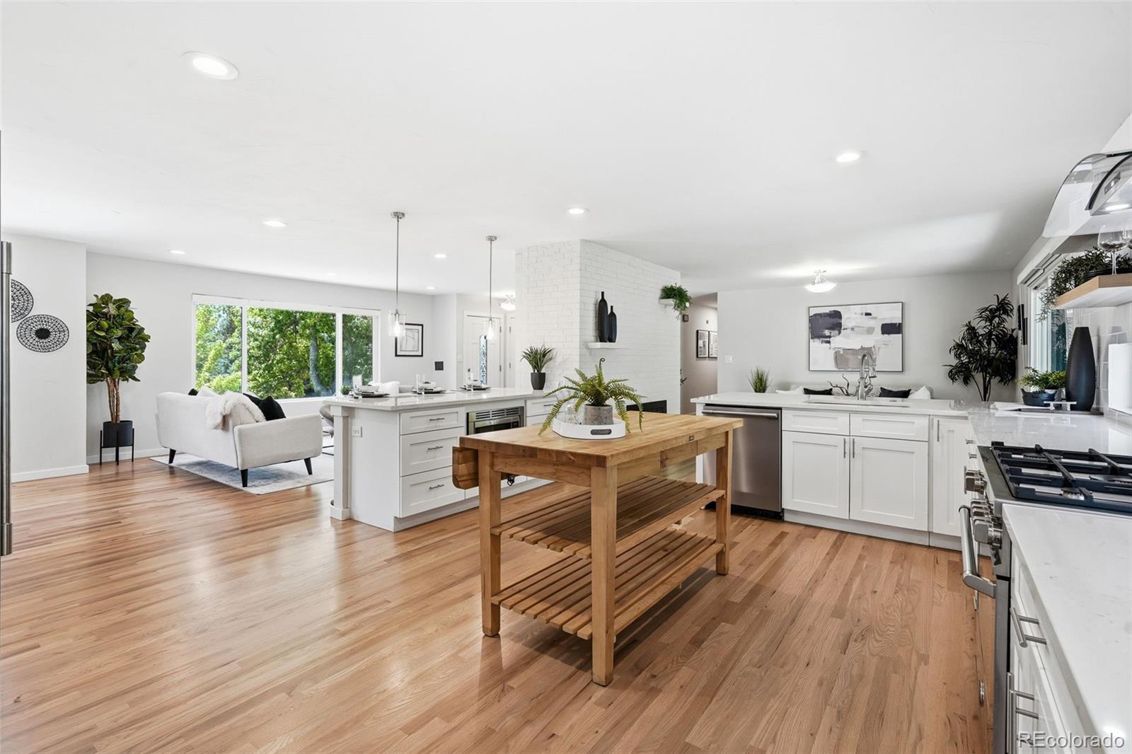 2195 Crabtree Drive