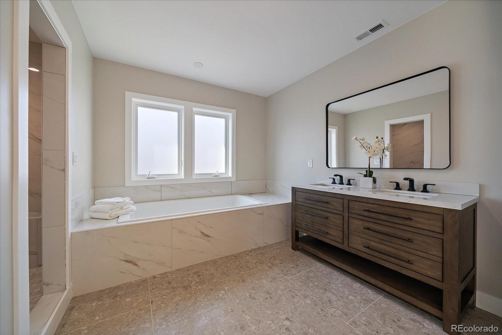 5838 S Louthan Street