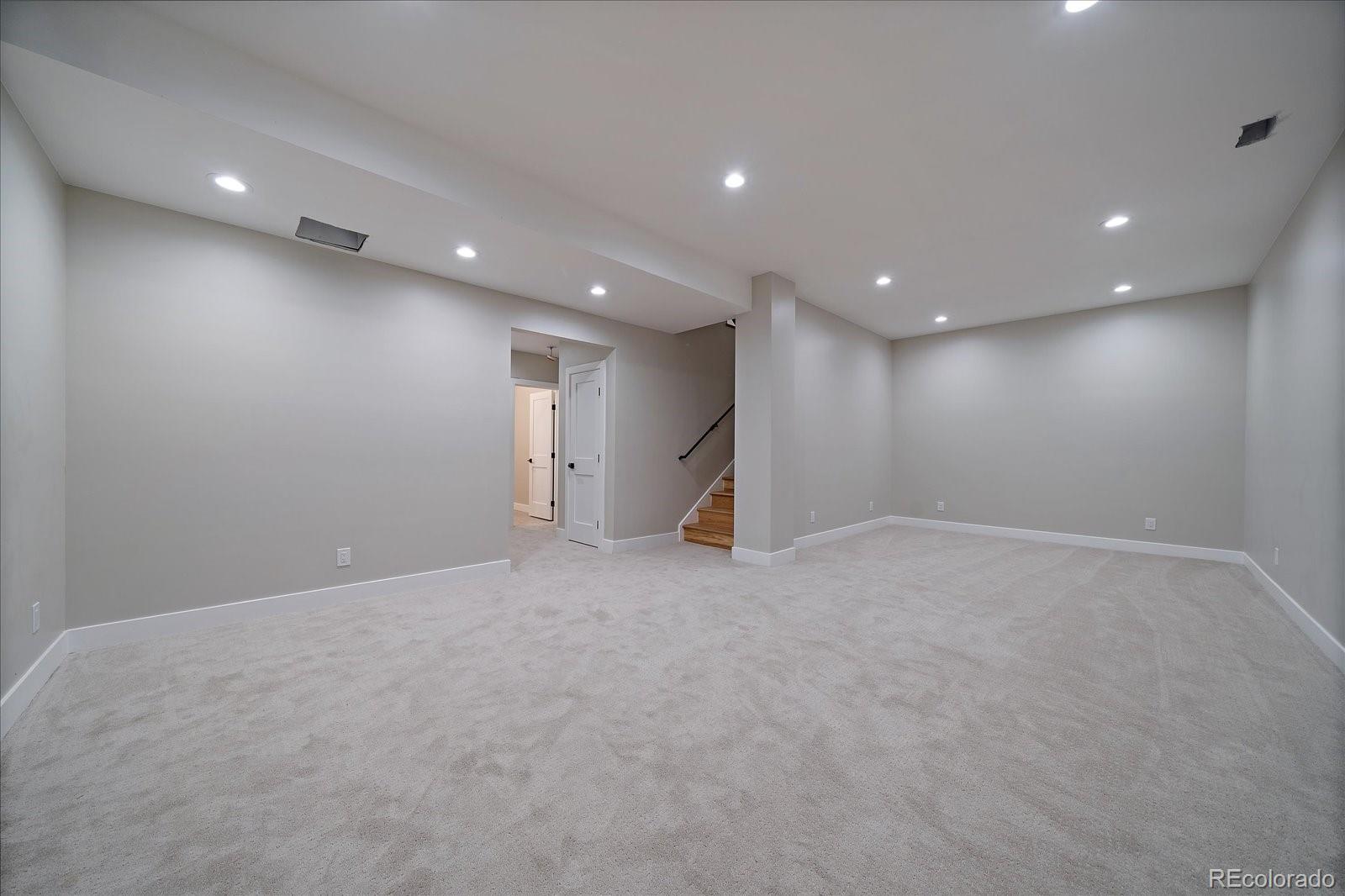 5838 S Louthan Street