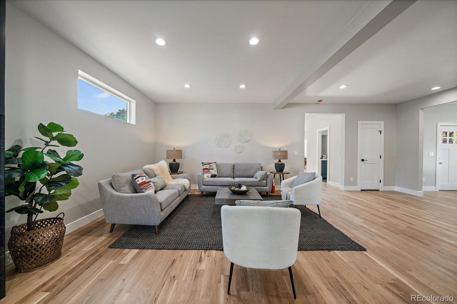 5838 S Louthan Street