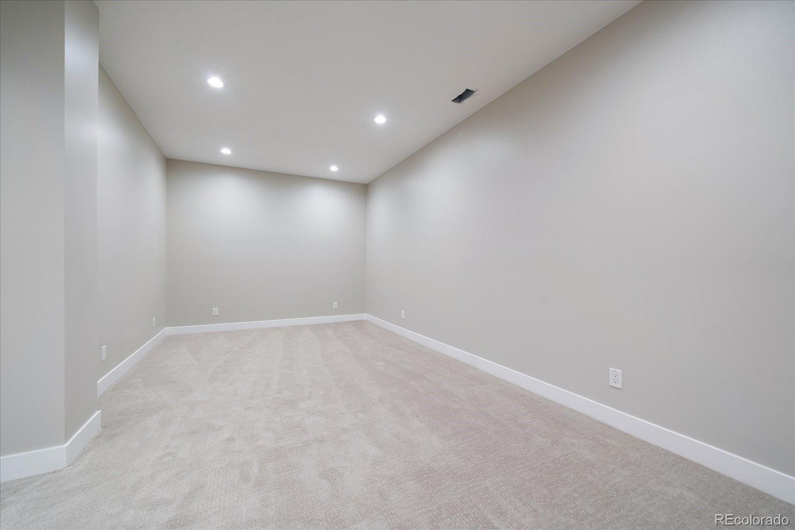 5838 S Louthan Street