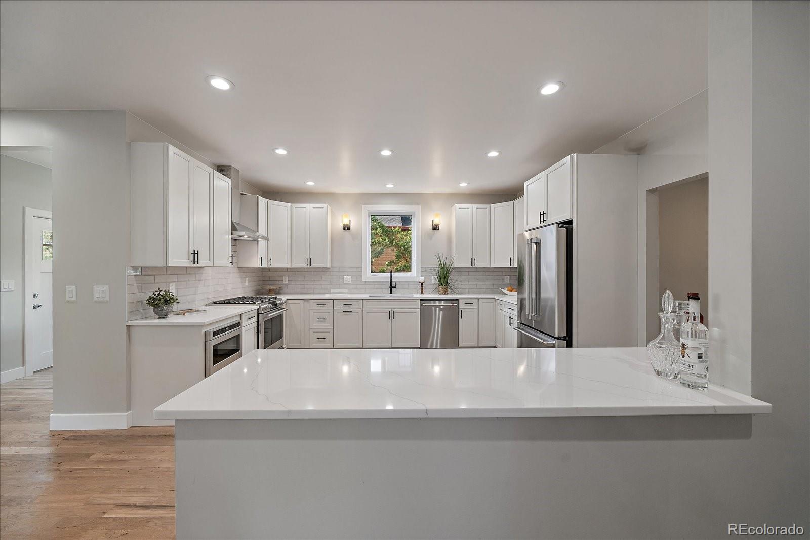 5838 S Louthan Street