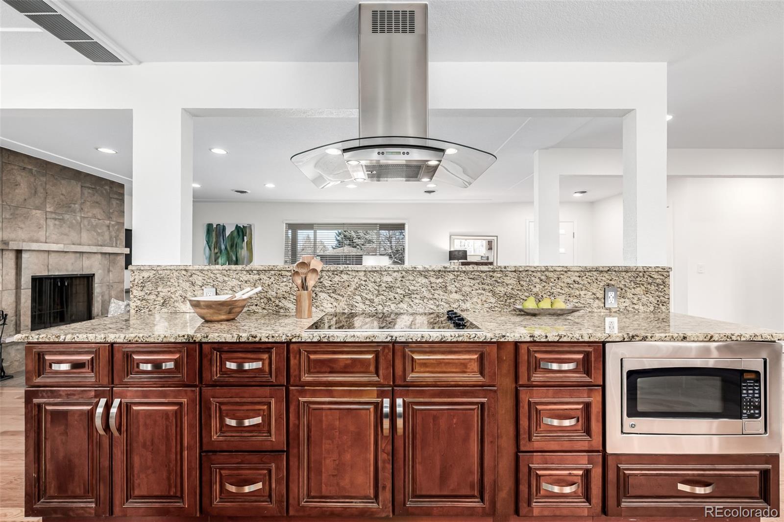 403 S Niagara Street