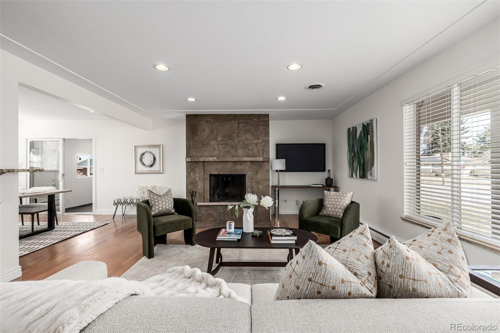 403 S Niagara Street