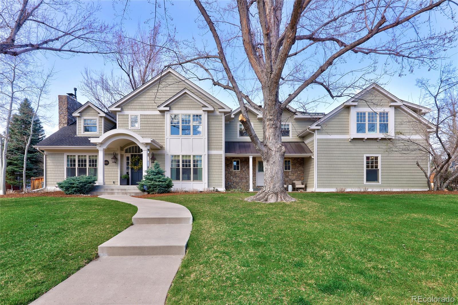 5091 E Oxford Avenue