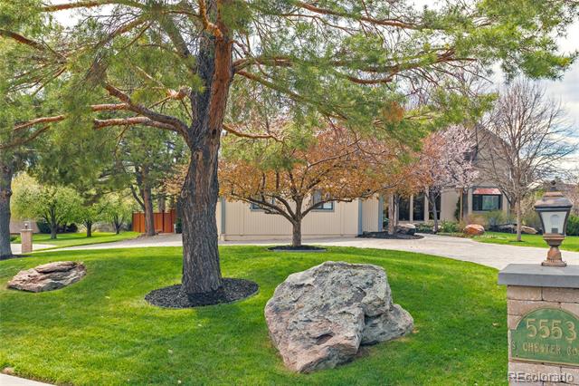 5553 S Chester Court