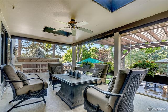 5553 S Chester Court