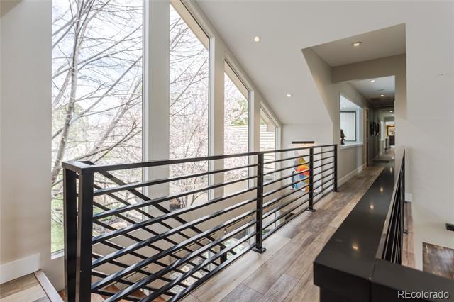 5553 S Chester Court