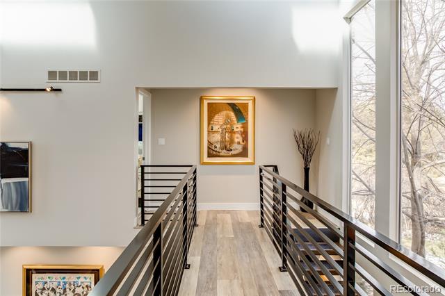 5553 S Chester Court