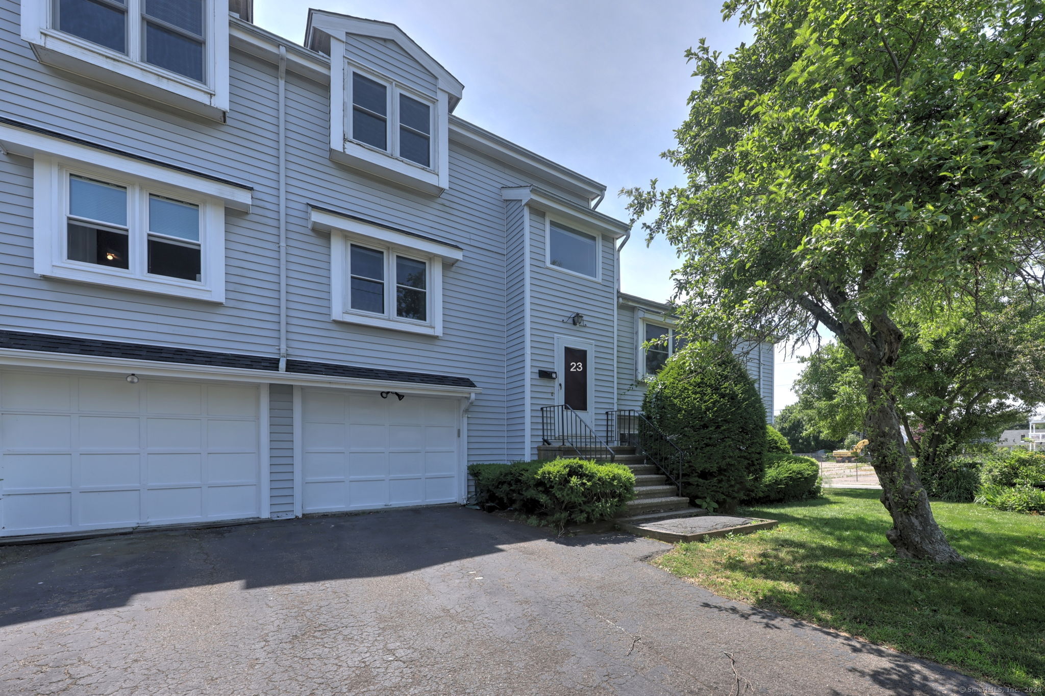 23 Village Road 23