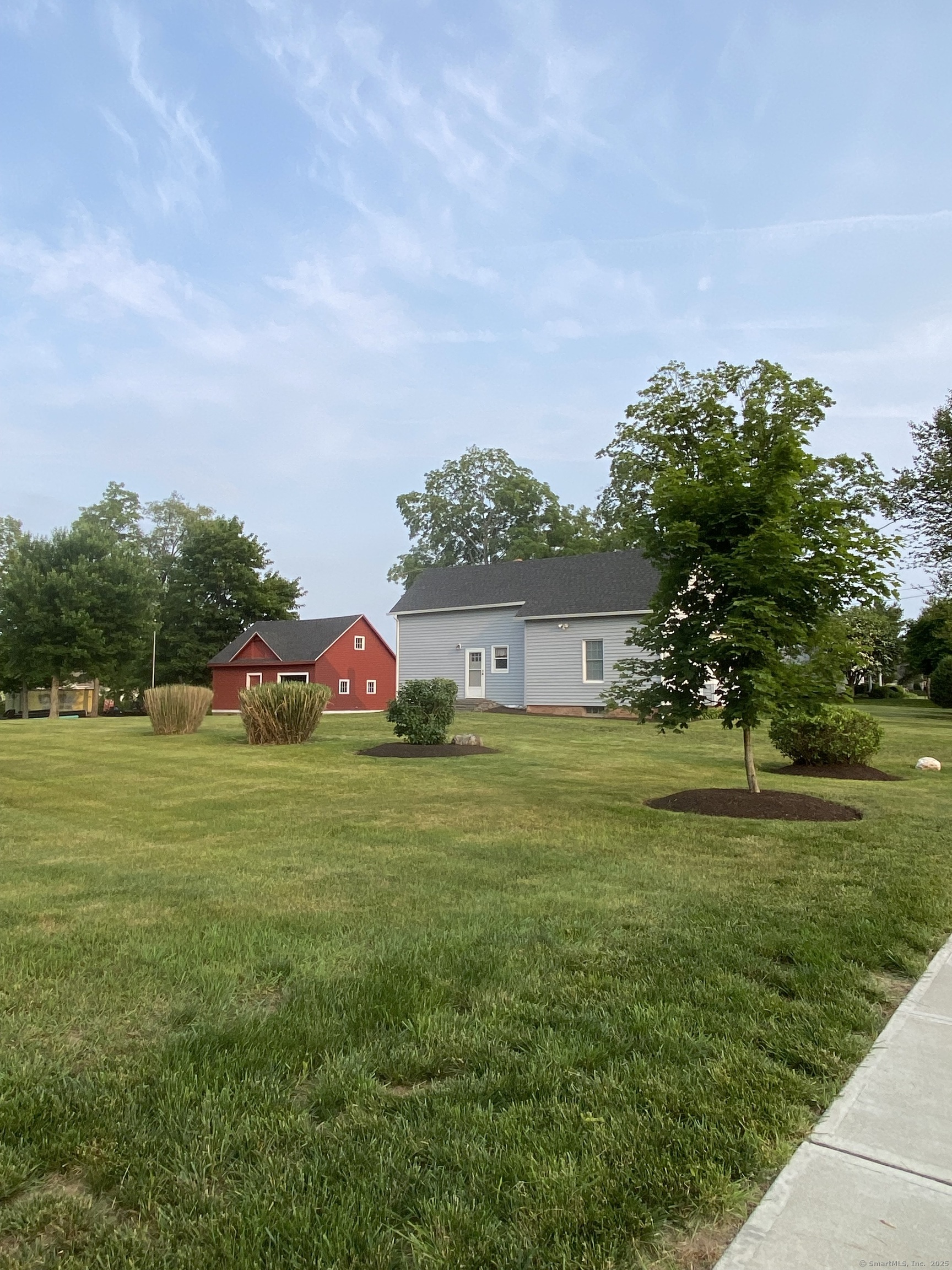 77 North Hill Road