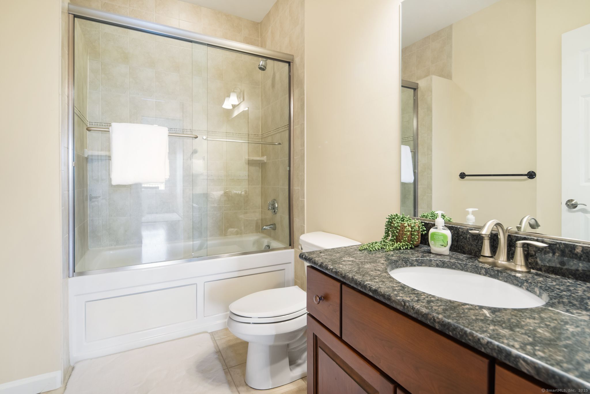 60 Maple Street 38B
