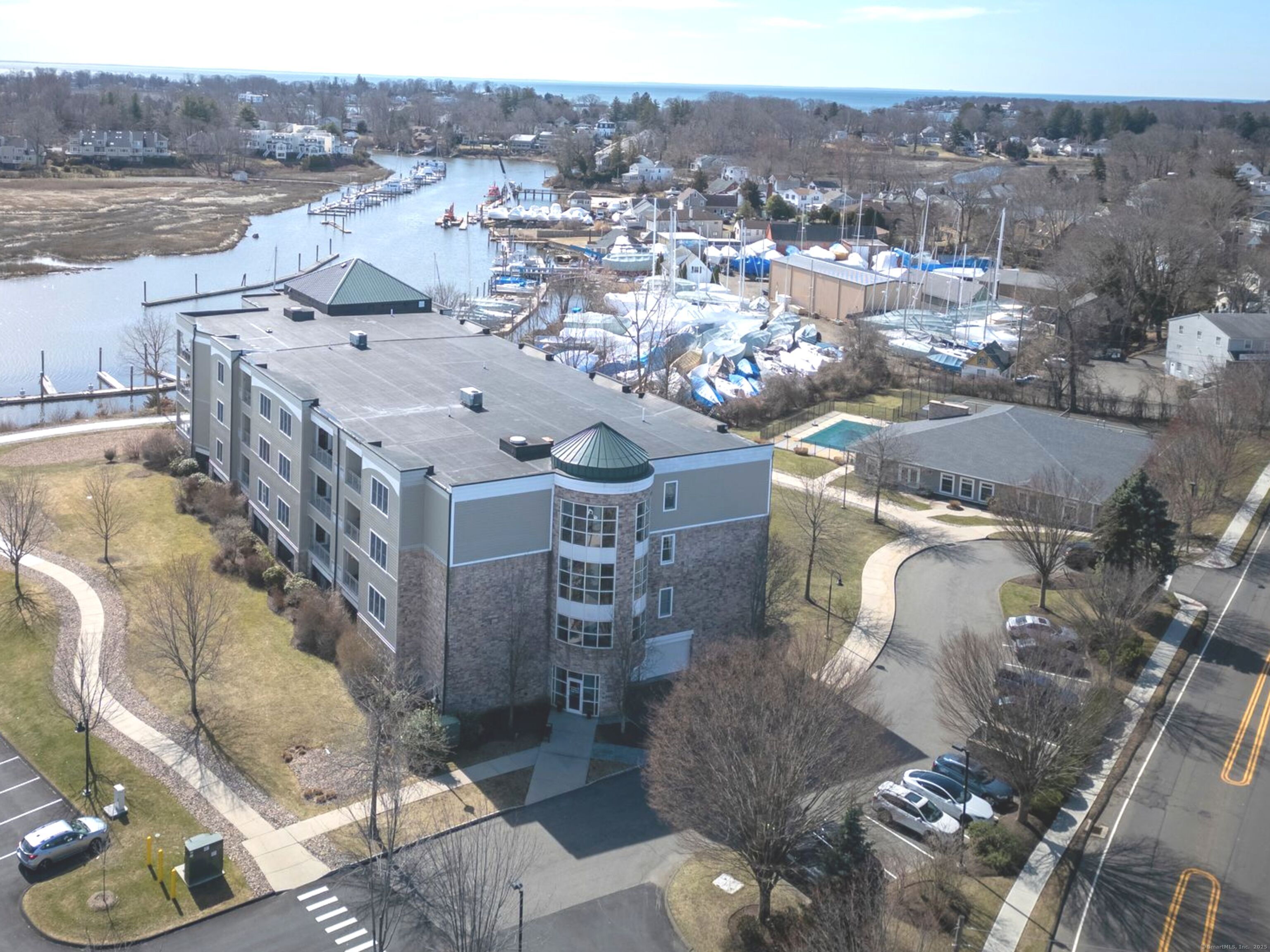 60 Maple Street 38B