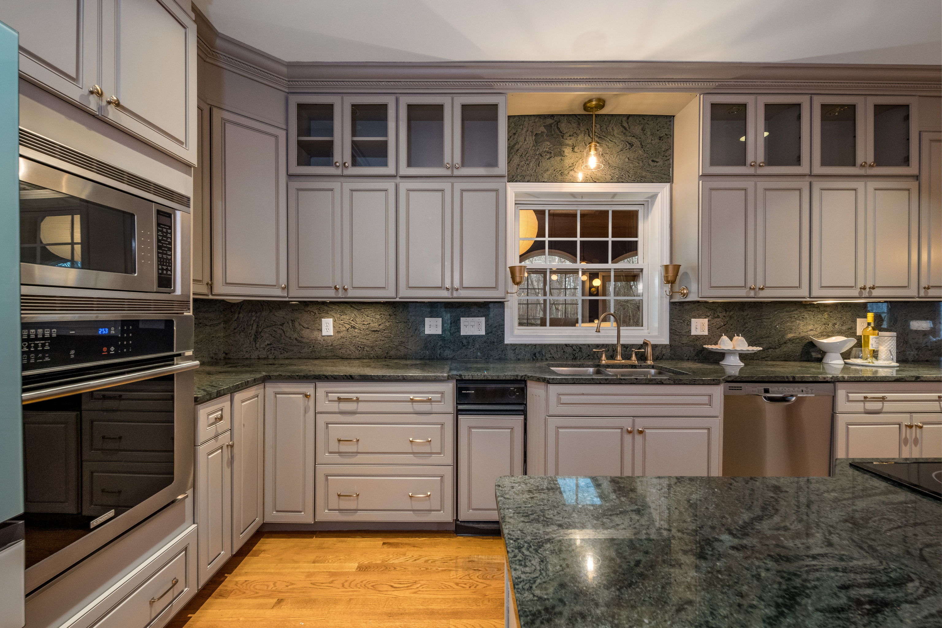 25 Roast Meat Hill Road