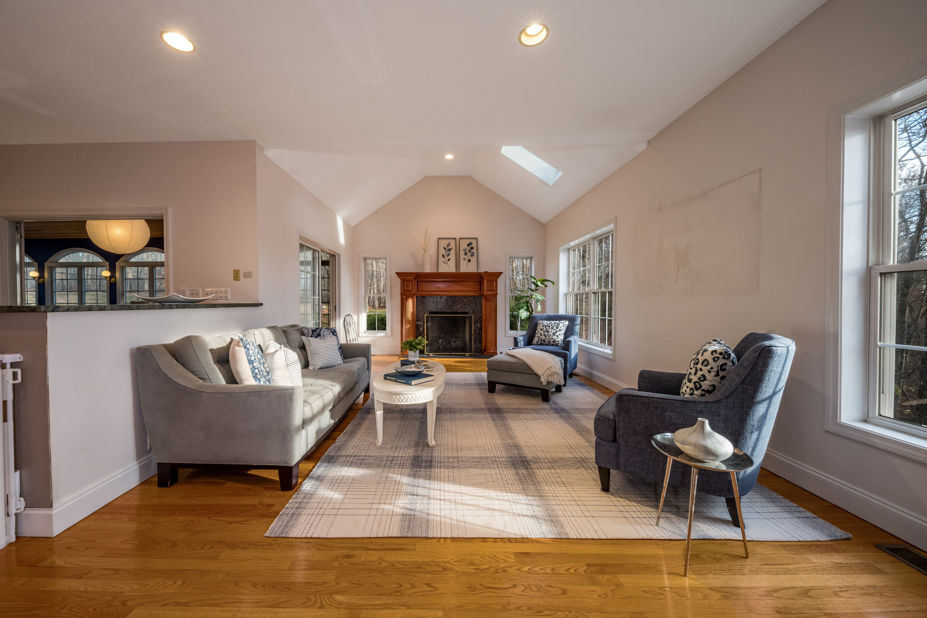 25 Roast Meat Hill Road