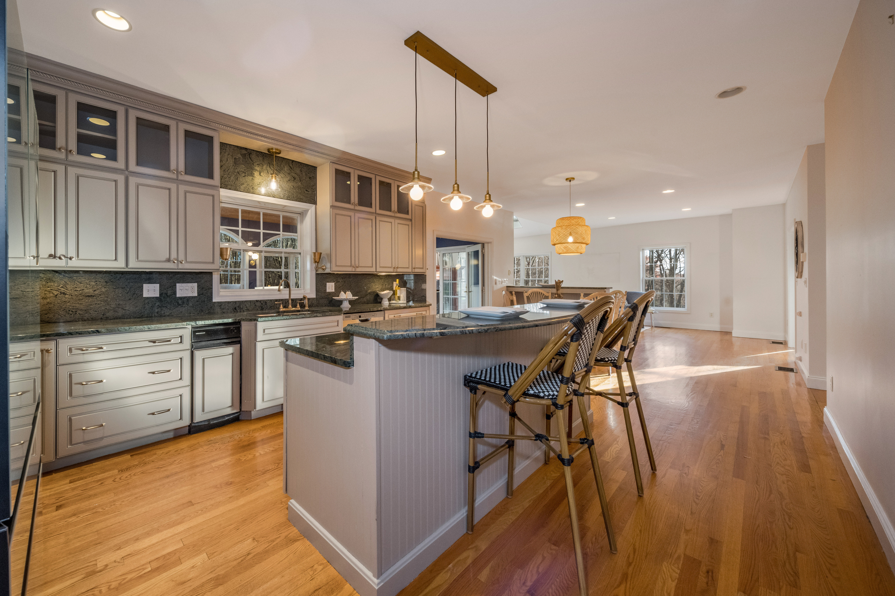 25 Roast Meat Hill Road