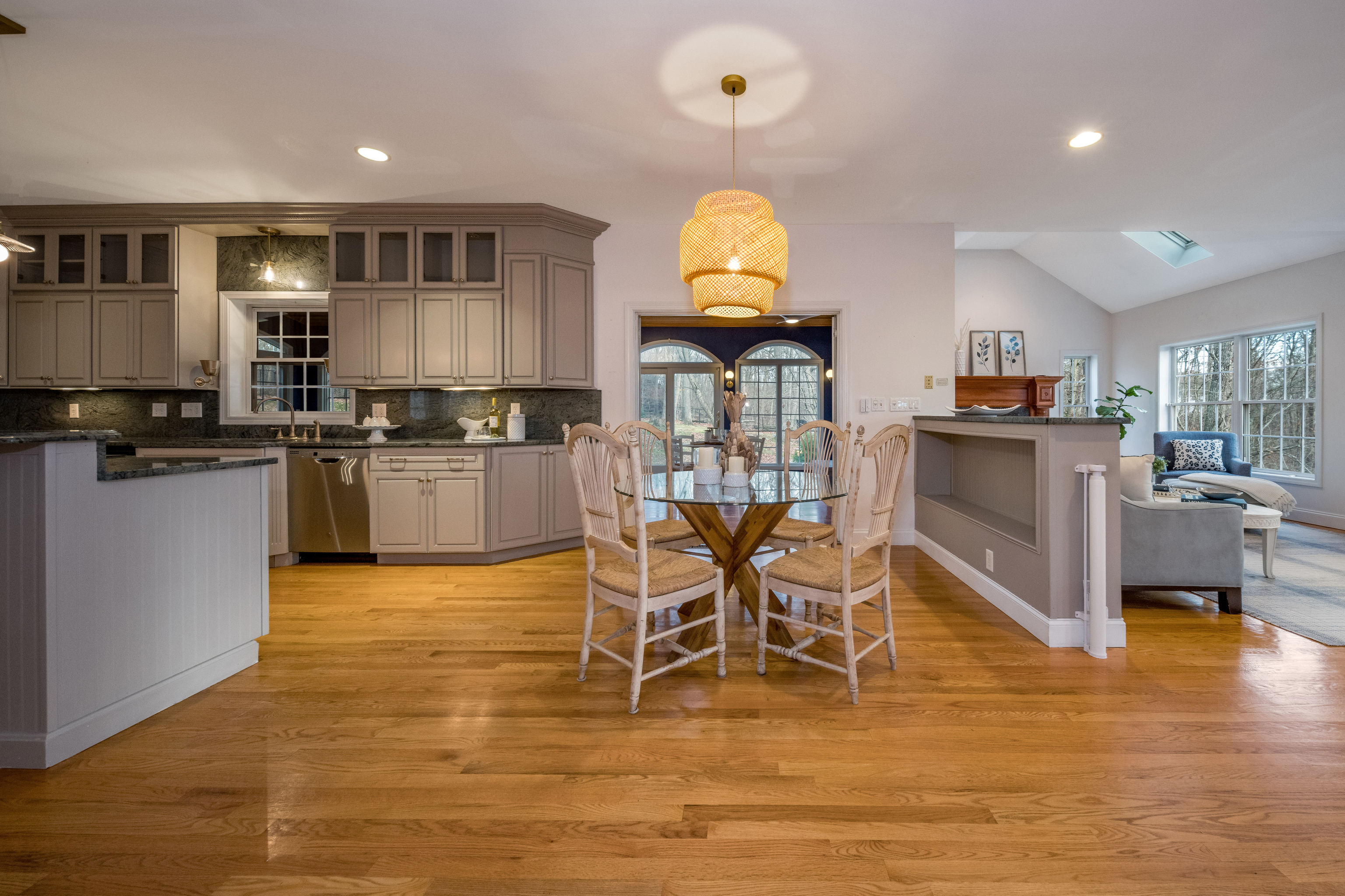 25 Roast Meat Hill Road