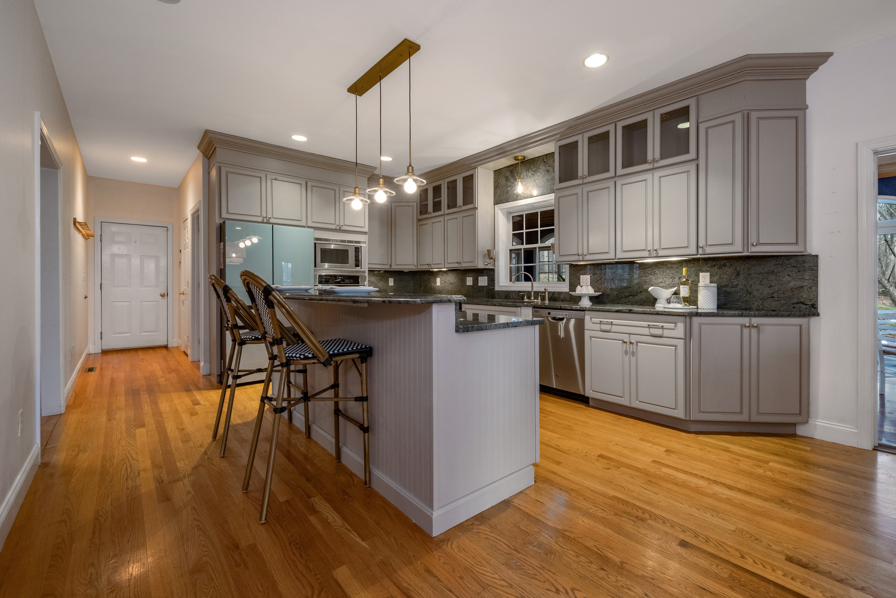 25 Roast Meat Hill Road