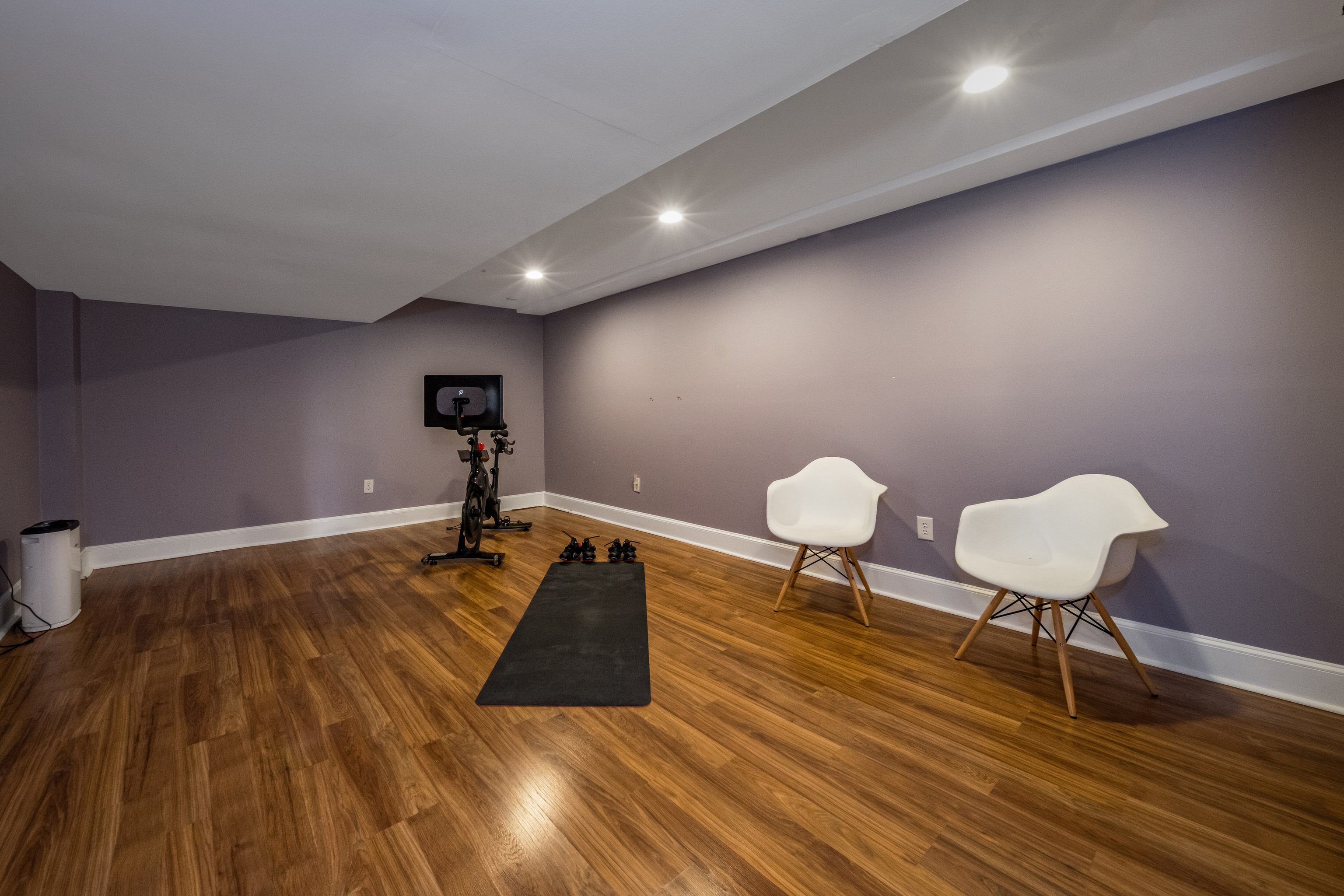 25 Roast Meat Hill Road