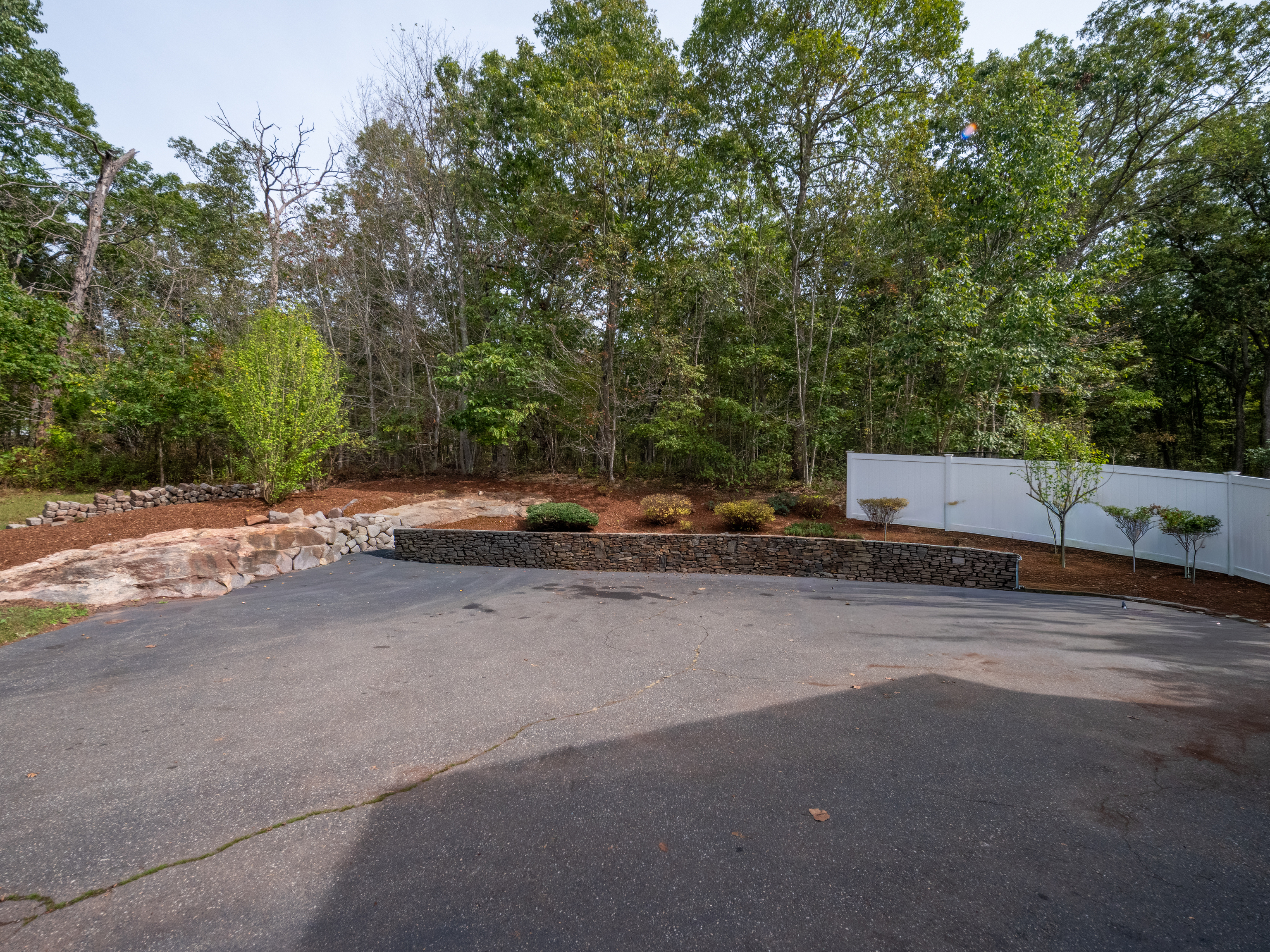 25 Roast Meat Hill Road