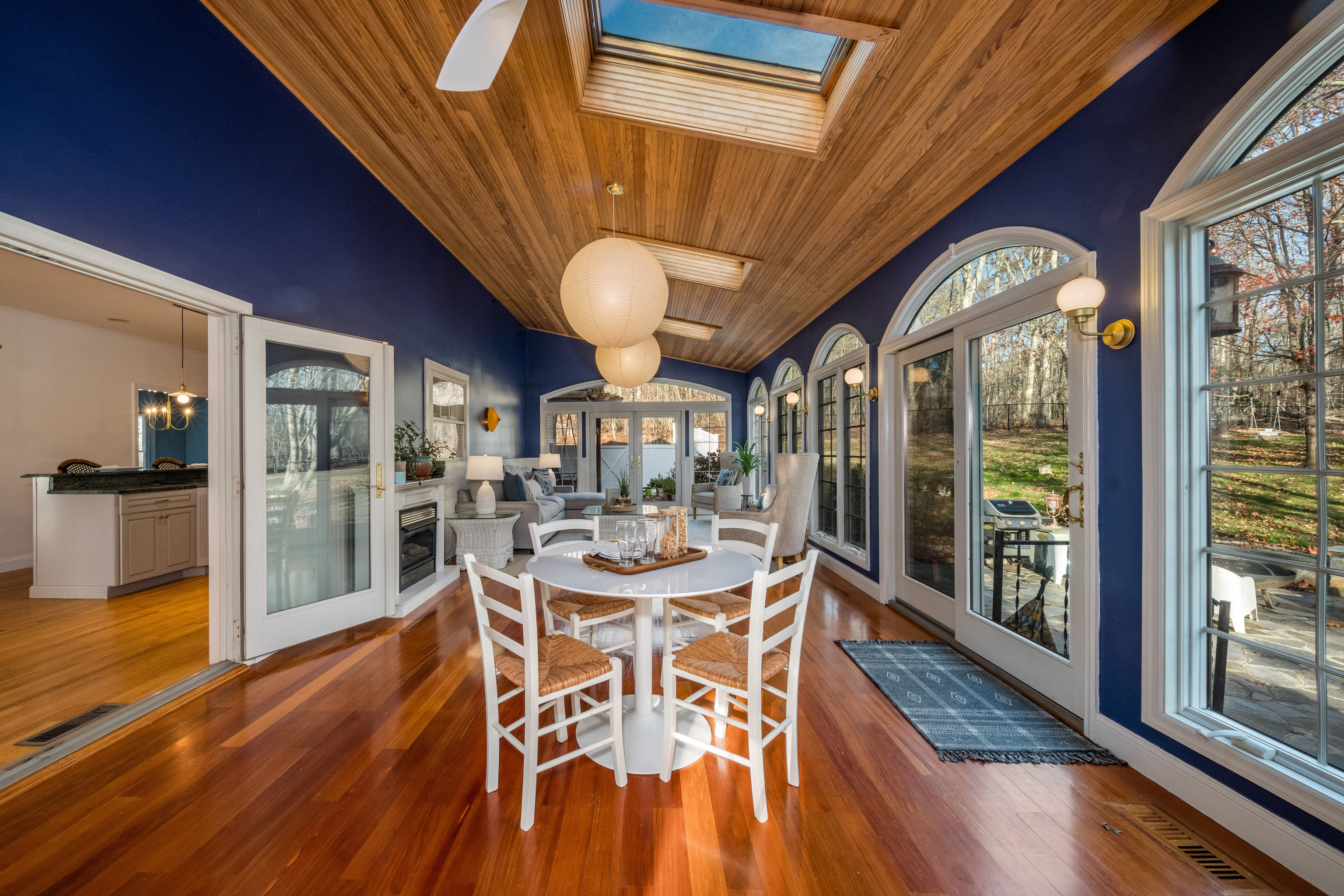 25 Roast Meat Hill Road