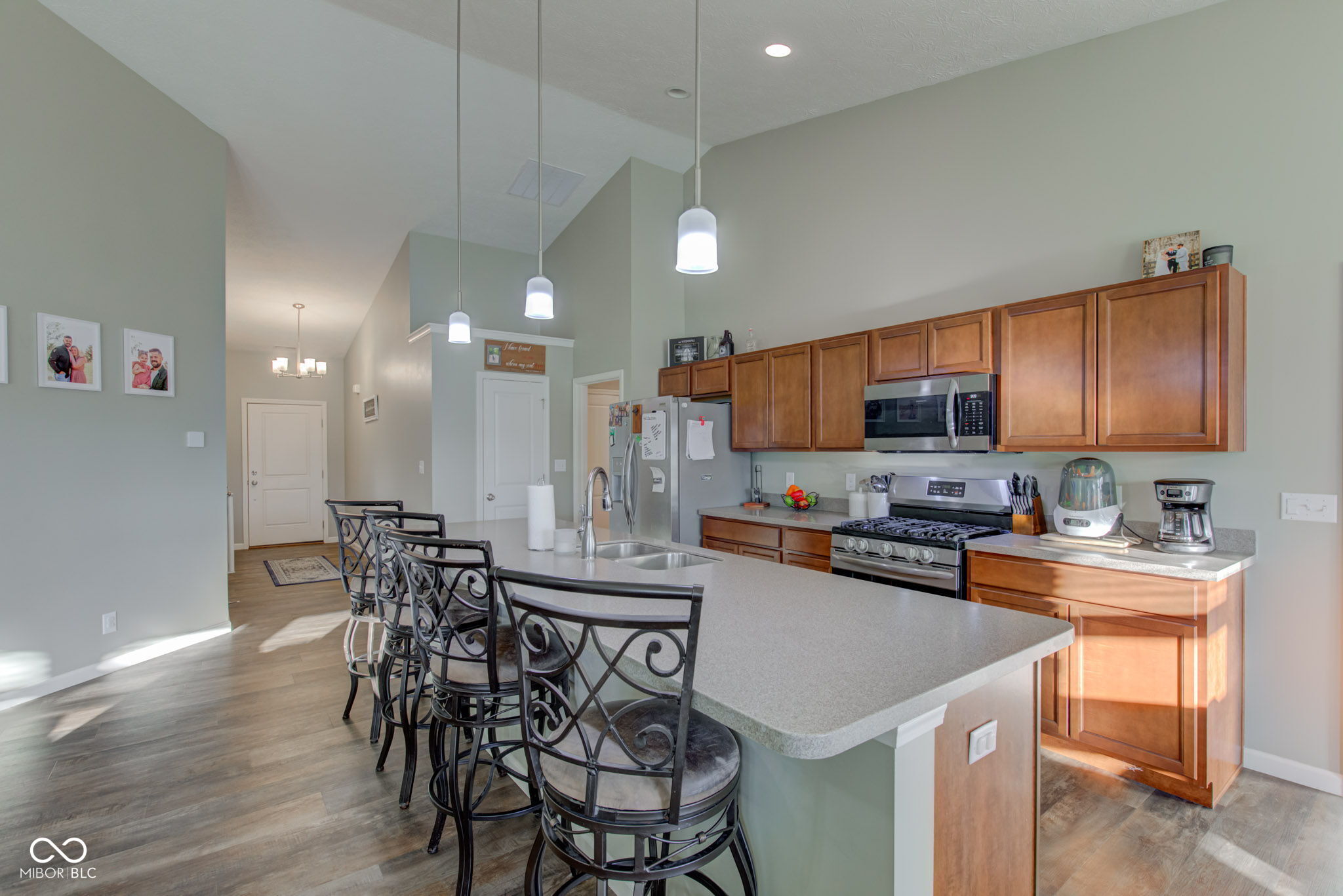 2965 Poinciana Drive