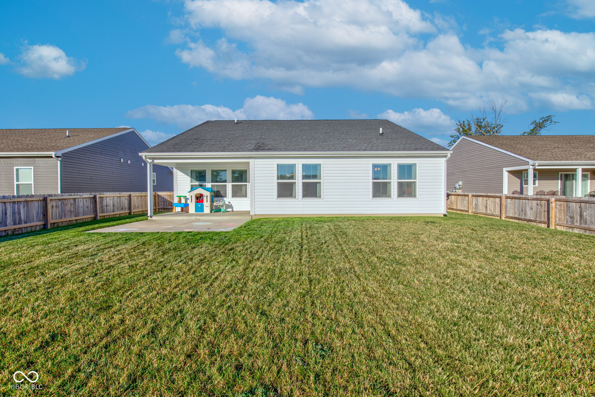 2965 Poinciana Drive