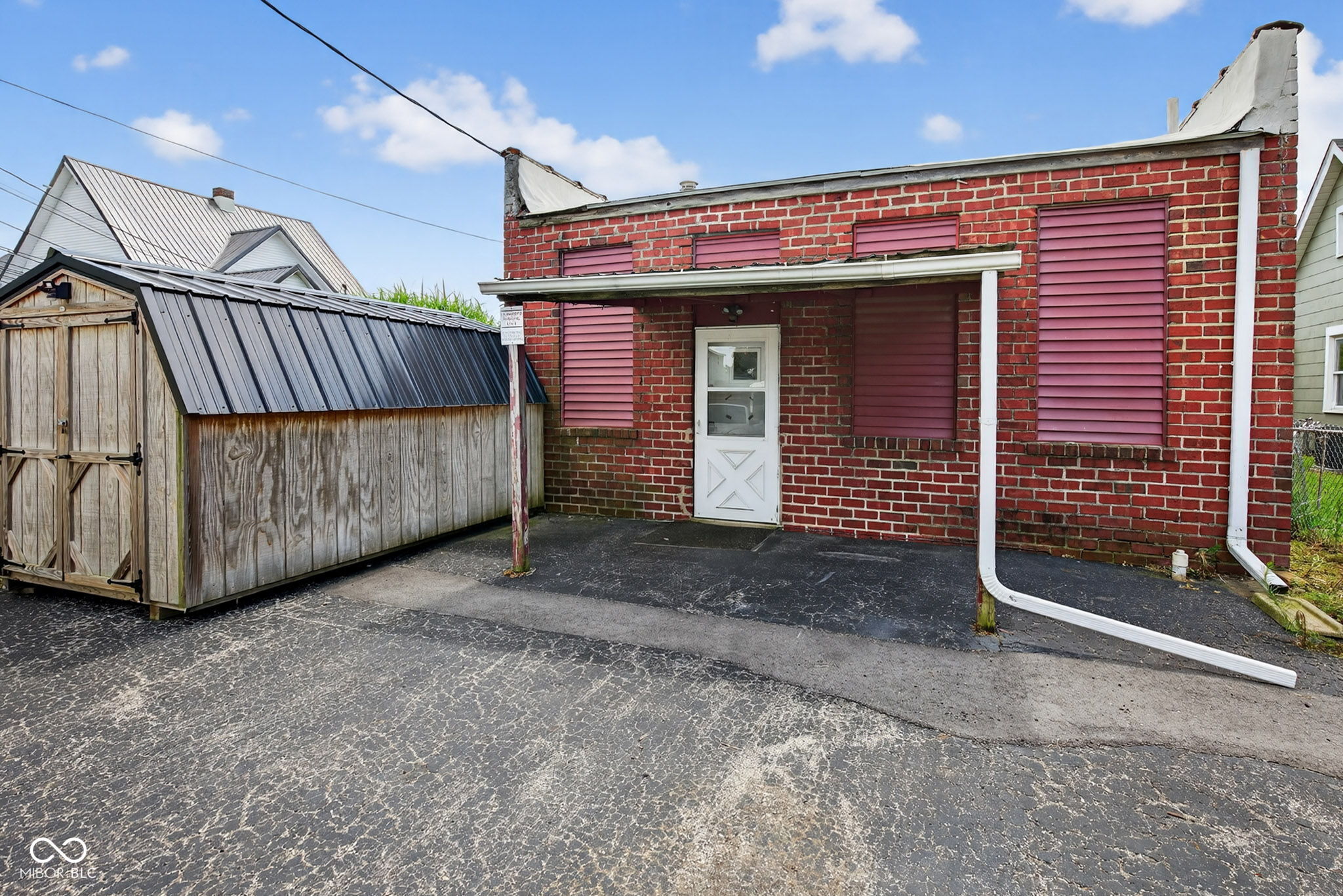 310 E North Street