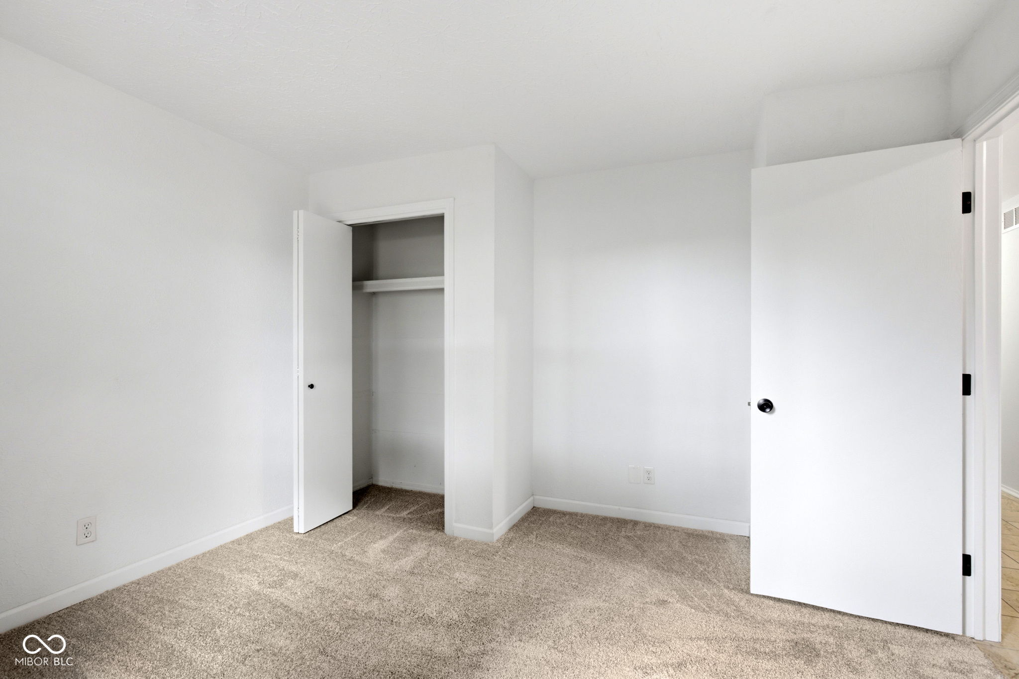 936 W County Road 550 S