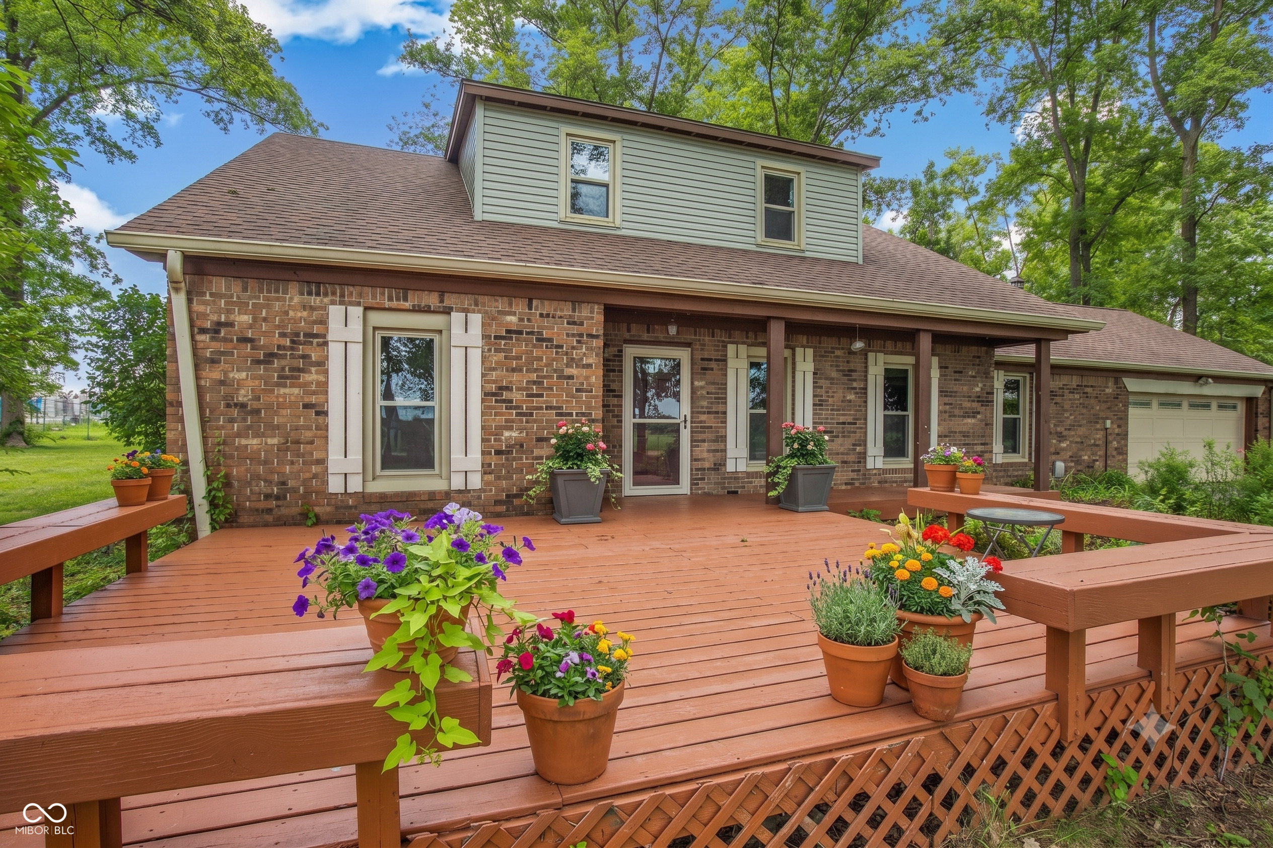 936 W County Road 550 S